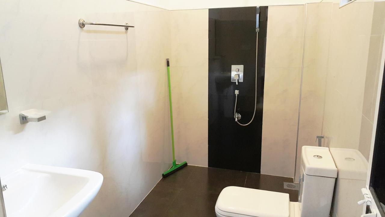 מיריסה Splendid Lodge מראה חיצוני תמונה